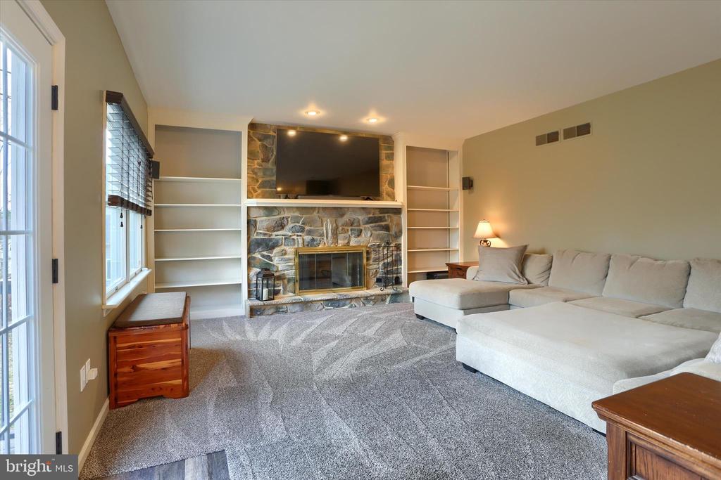 2068 DORAL DRIVE