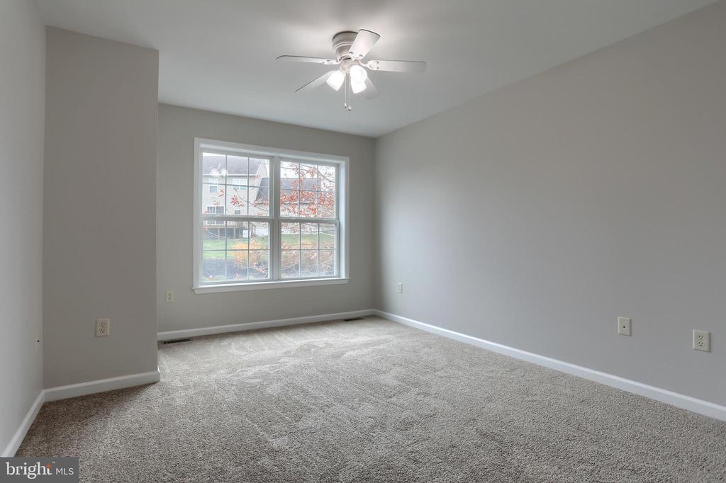 100 NEEDLEWOOD DRIVE