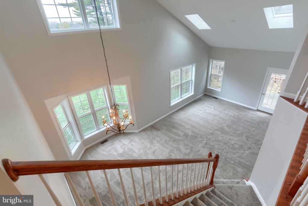 100 NEEDLEWOOD DRIVE