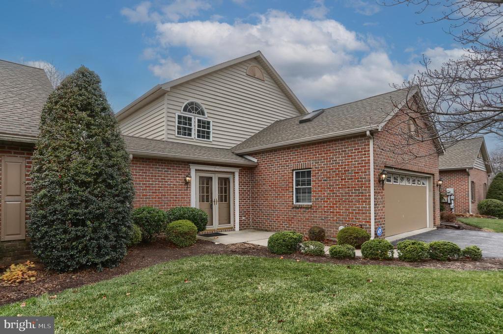 688 HEIDEN DRIVE