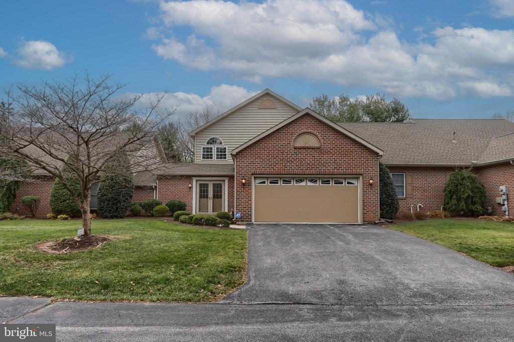 688 HEIDEN DRIVE