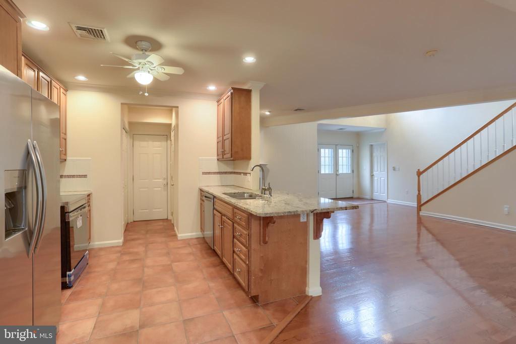 688 HEIDEN DRIVE