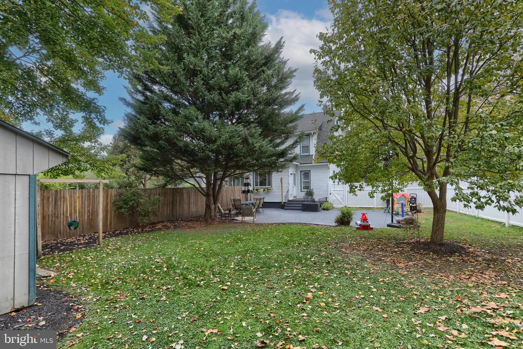 324 E AREBA AVENUE