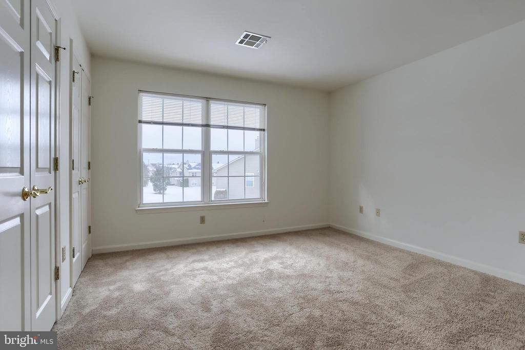 211 SPARROW ROAD