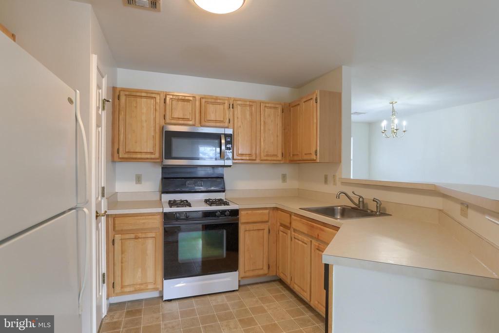 211 SPARROW ROAD