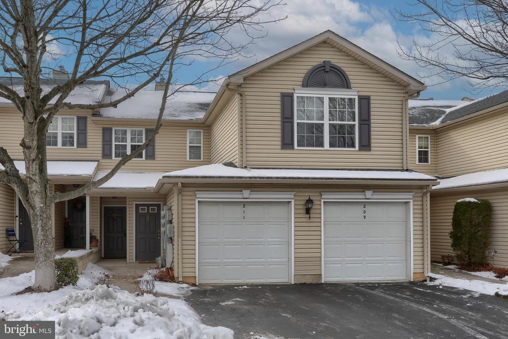 211 SPARROW ROAD