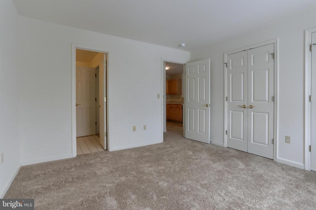 211 SPARROW ROAD