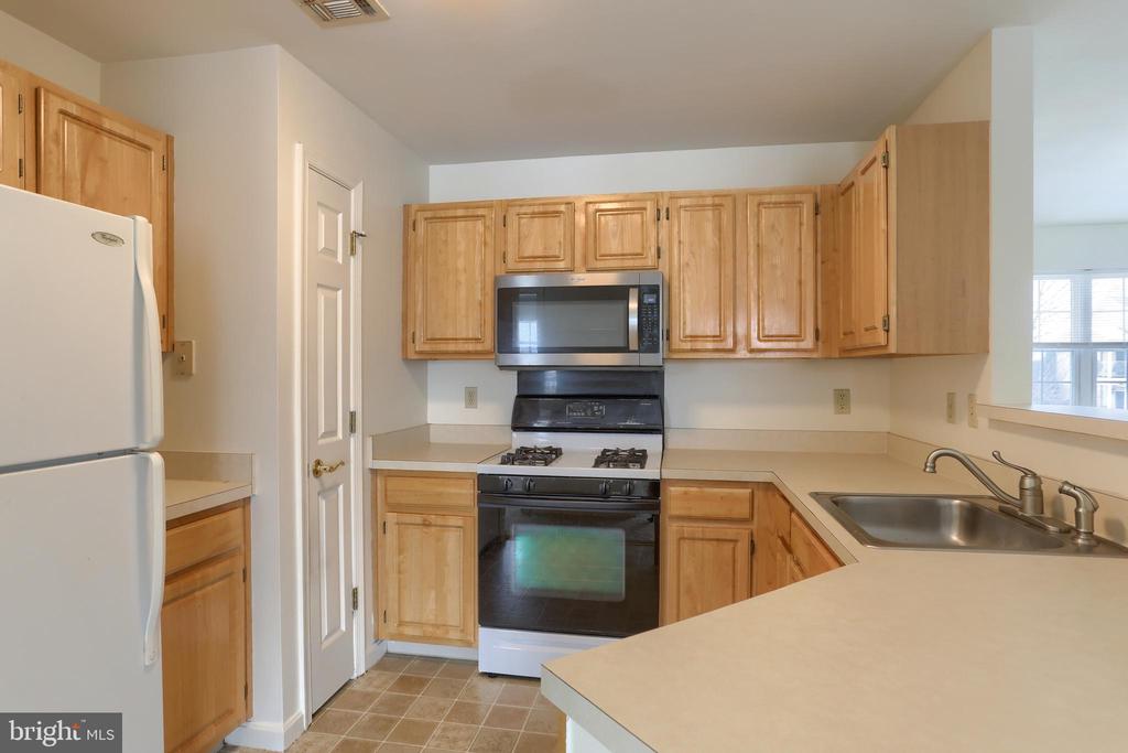 211 SPARROW ROAD