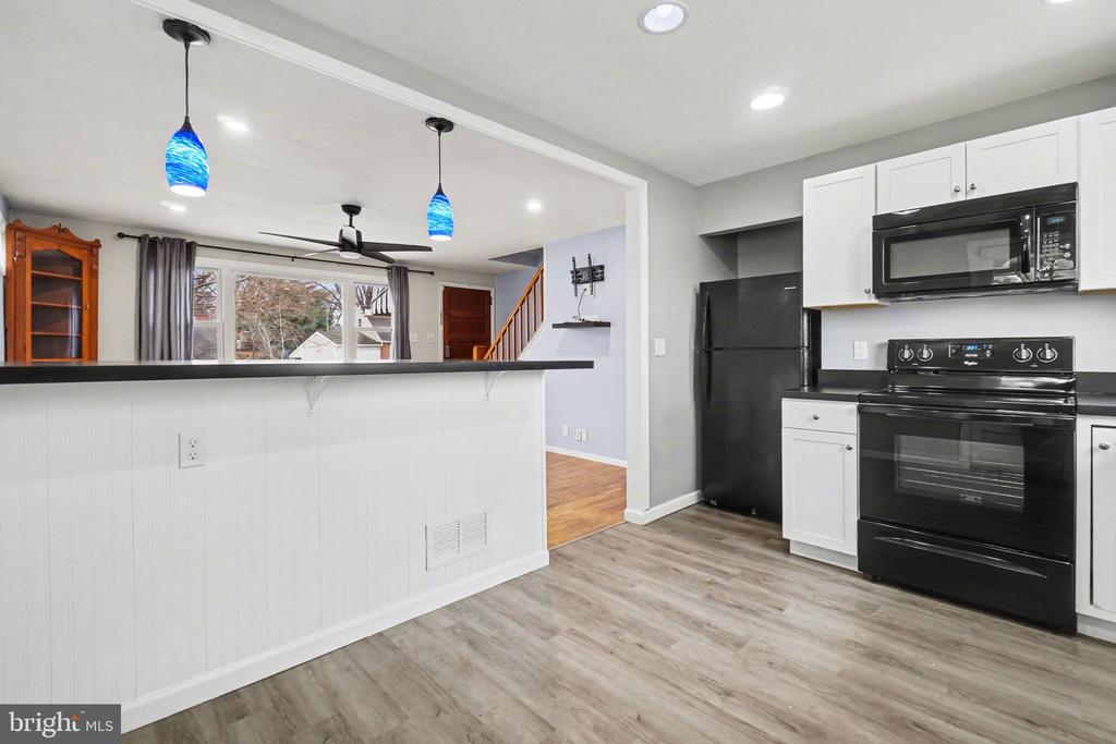 315 E ROOSEVELT AVENUE