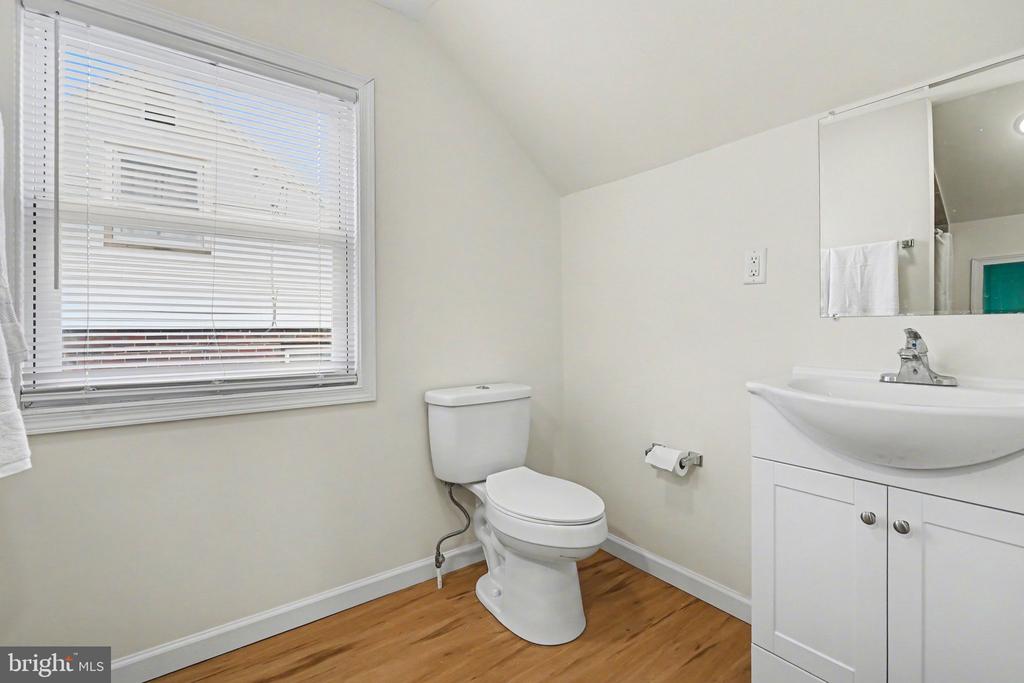315 E ROOSEVELT AVENUE
