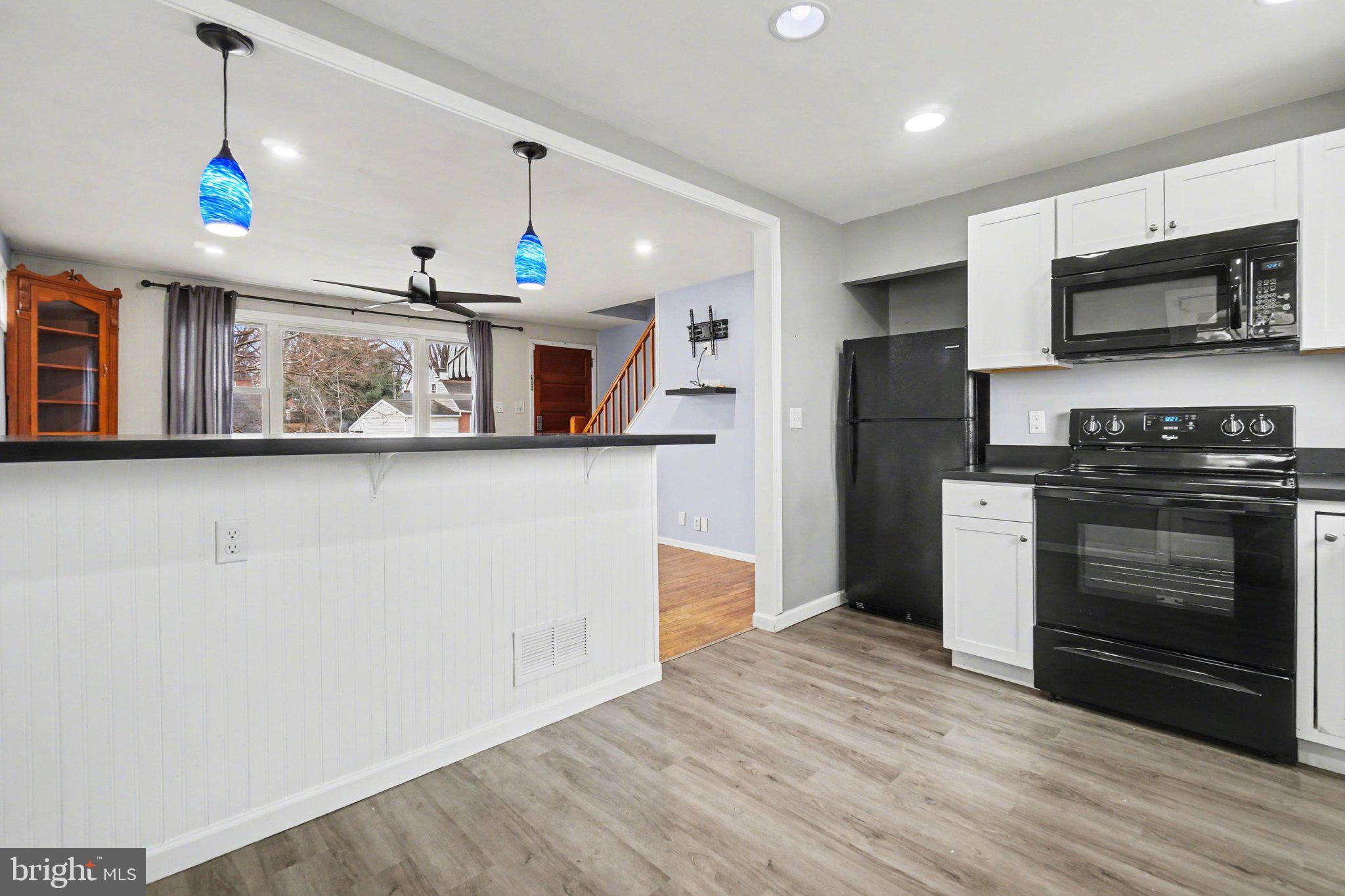 315 E ROOSEVELT AVENUE