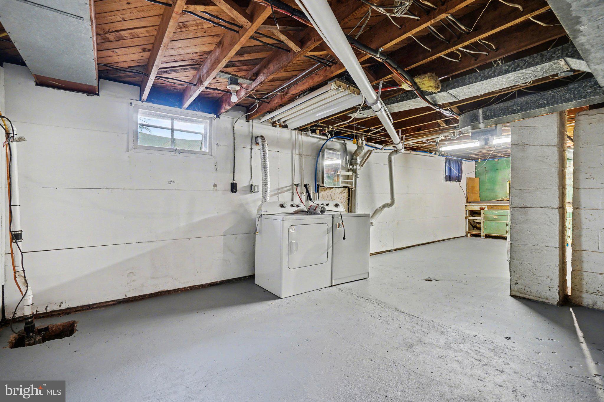 315 E ROOSEVELT AVENUE