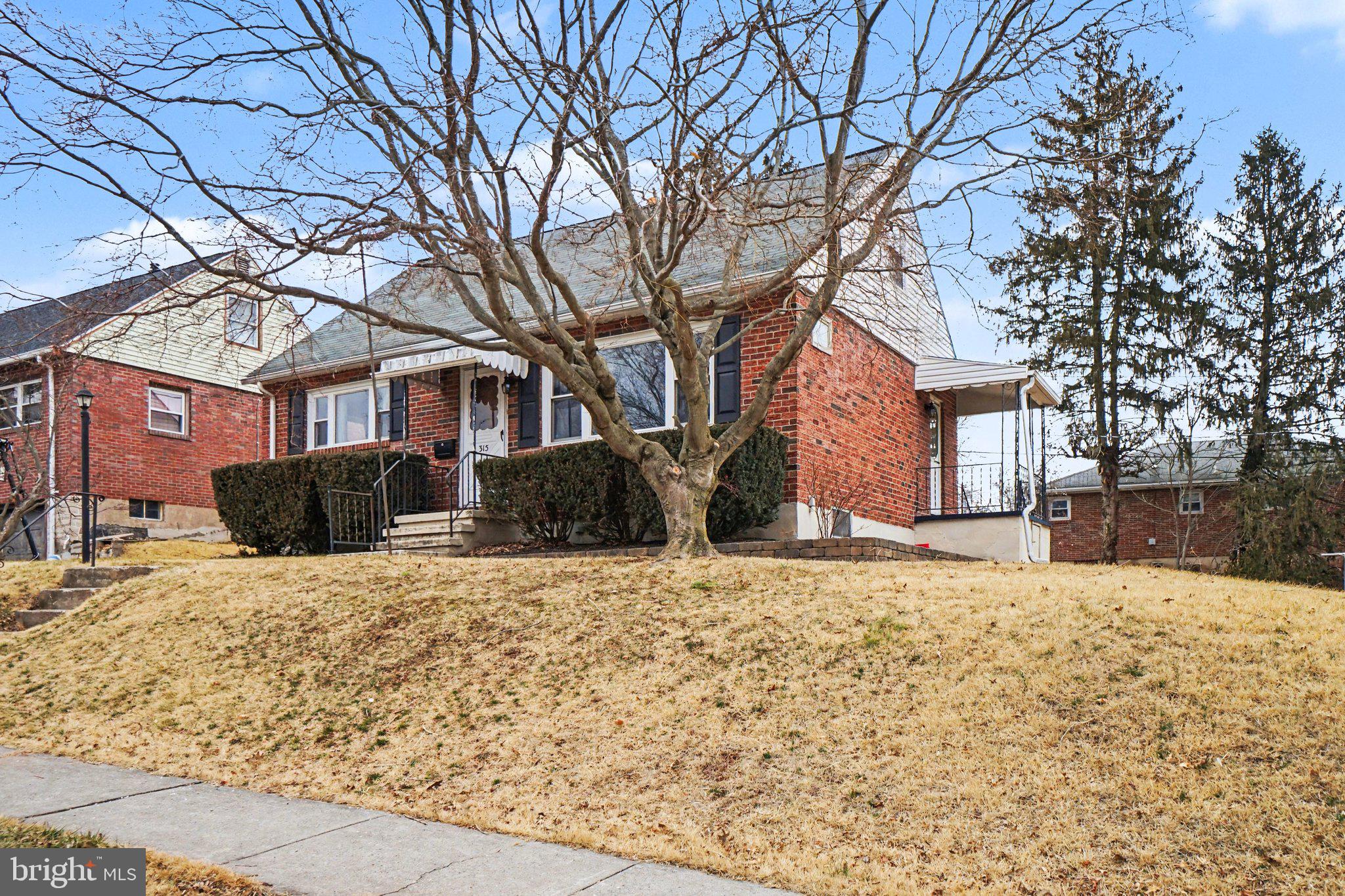 315 E ROOSEVELT AVENUE