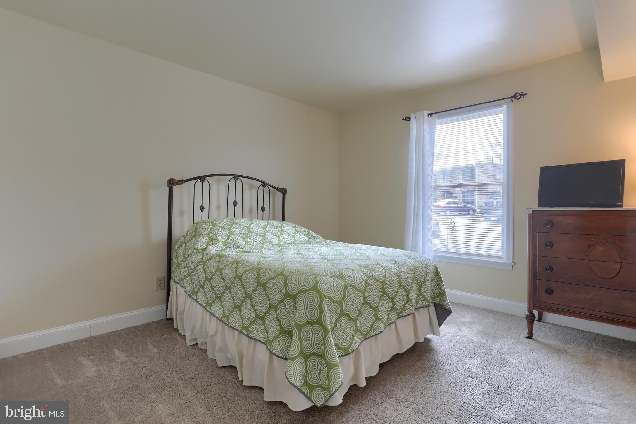 951 INNSBRUCK DRIVE A