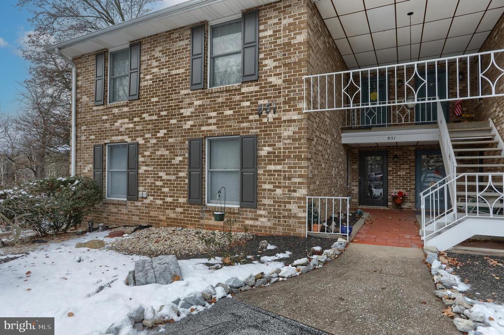 951 INNSBRUCK DRIVE A
