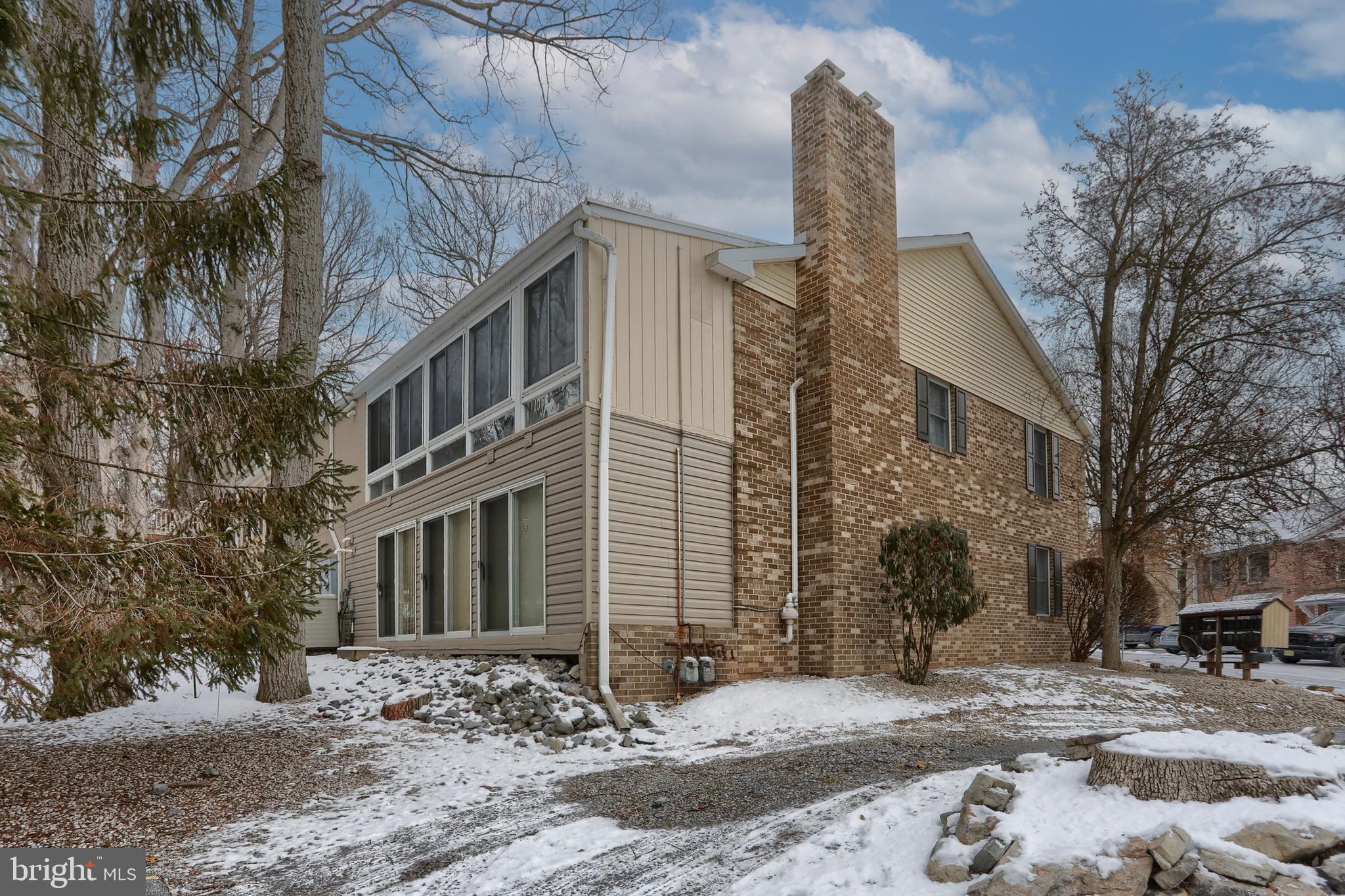 951 INNSBRUCK DRIVE A