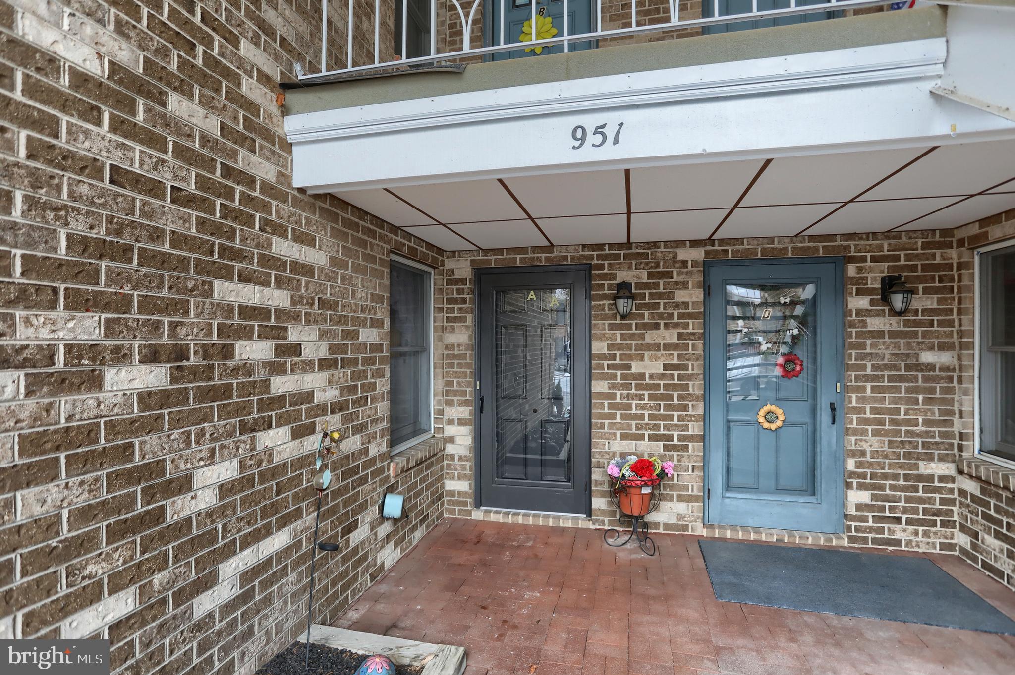 951 INNSBRUCK DRIVE A