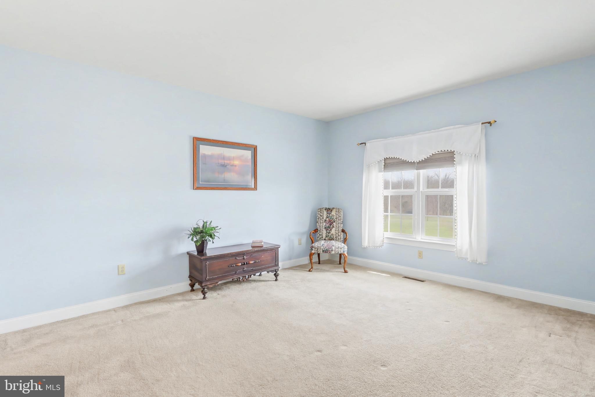 211 BROOKRIDGE COURT