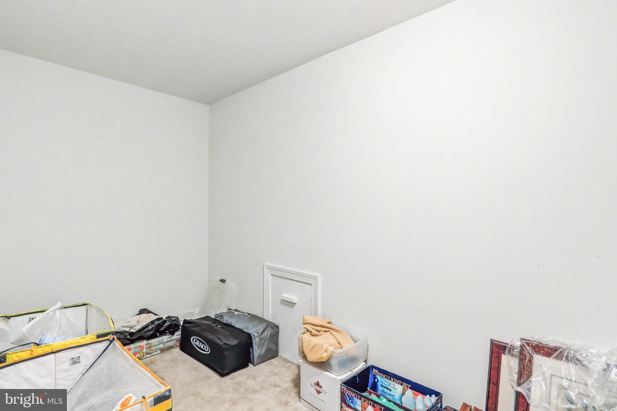 211 BROOKRIDGE COURT