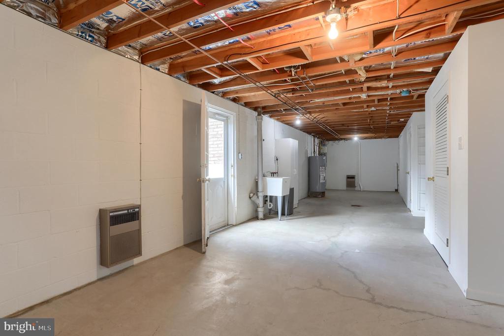 408 BERRYHILL ROAD