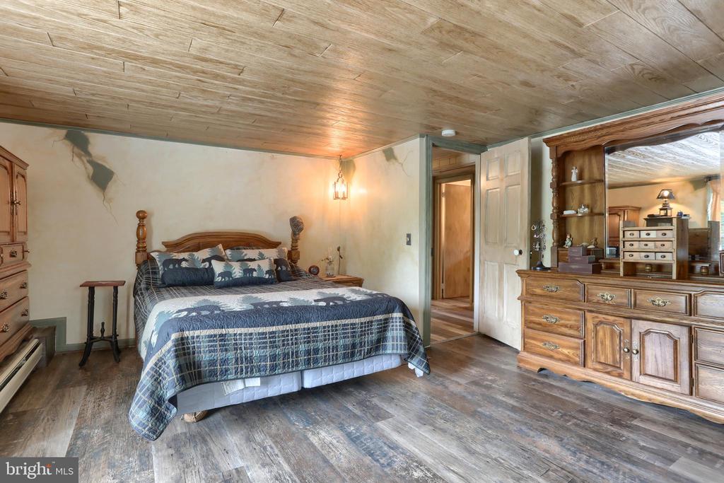 6767 SCHOOLHOUSE ROAD
