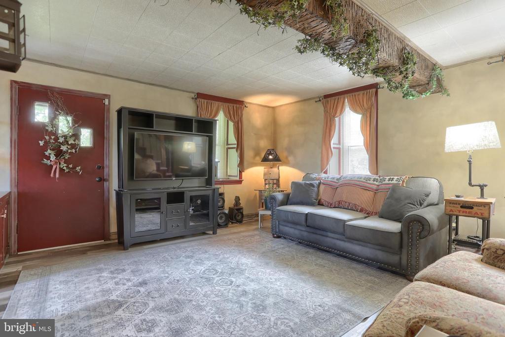6767 SCHOOLHOUSE ROAD
