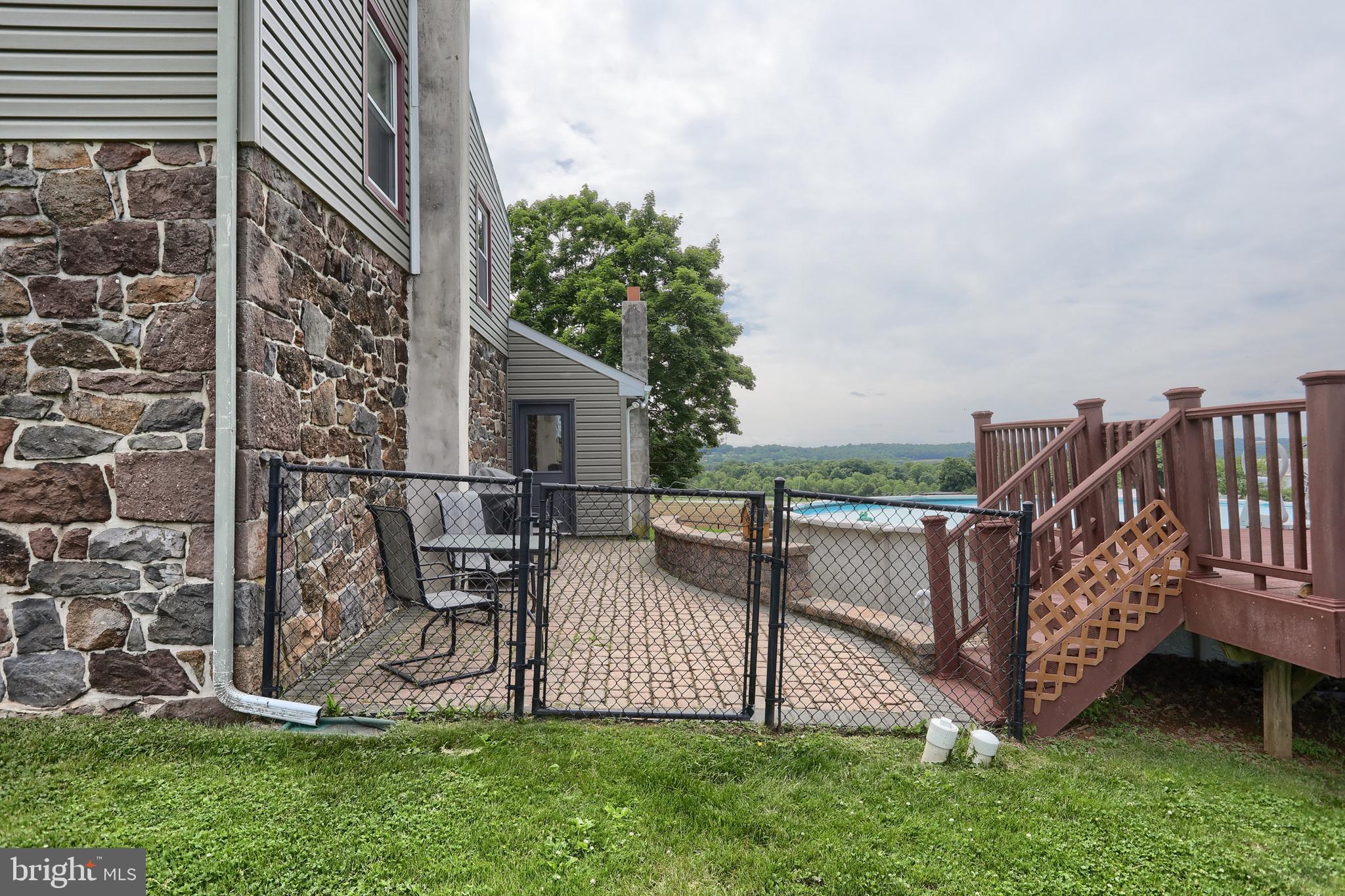 6767 SCHOOLHOUSE ROAD