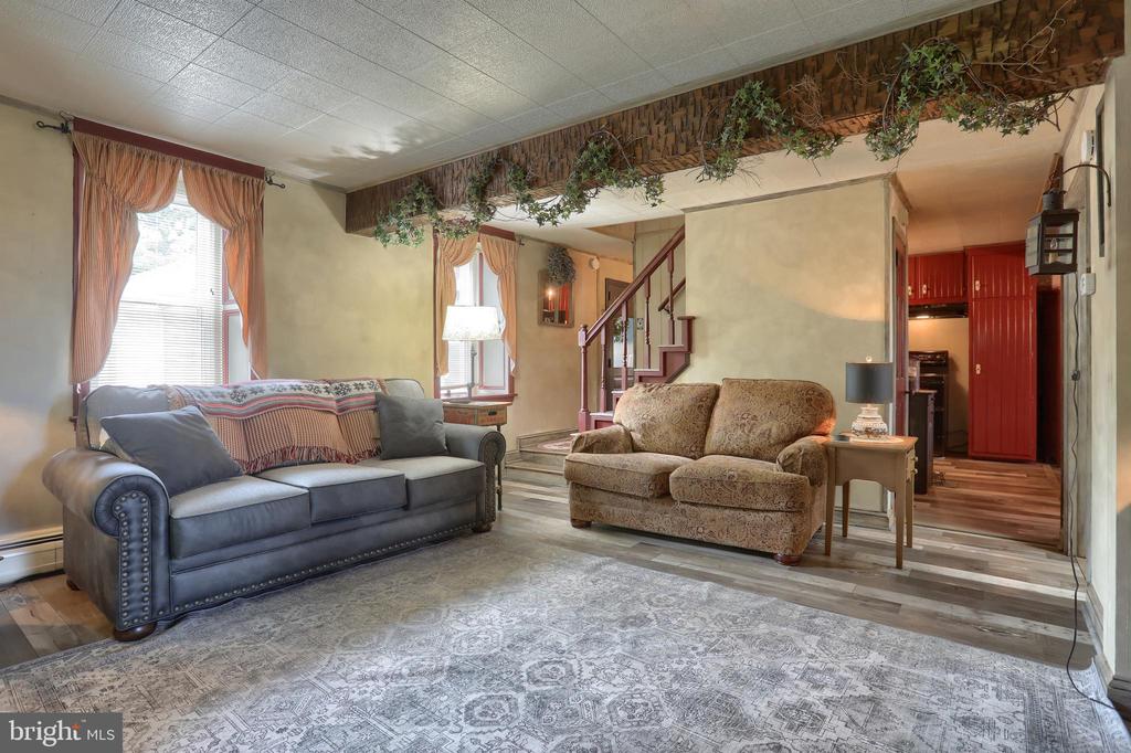 6767 SCHOOLHOUSE ROAD