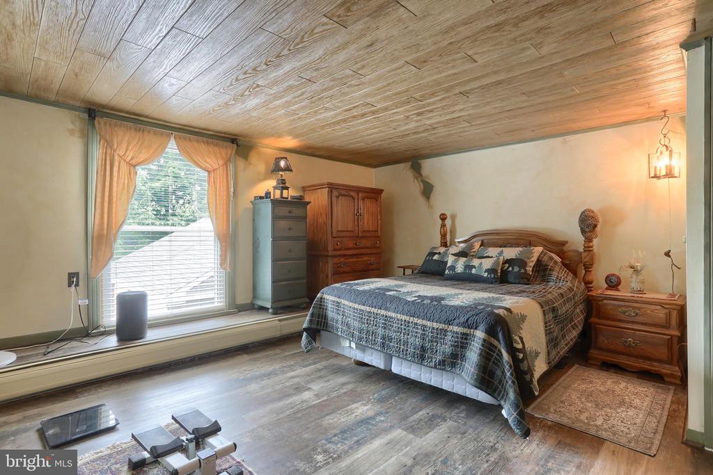 6767 SCHOOLHOUSE ROAD