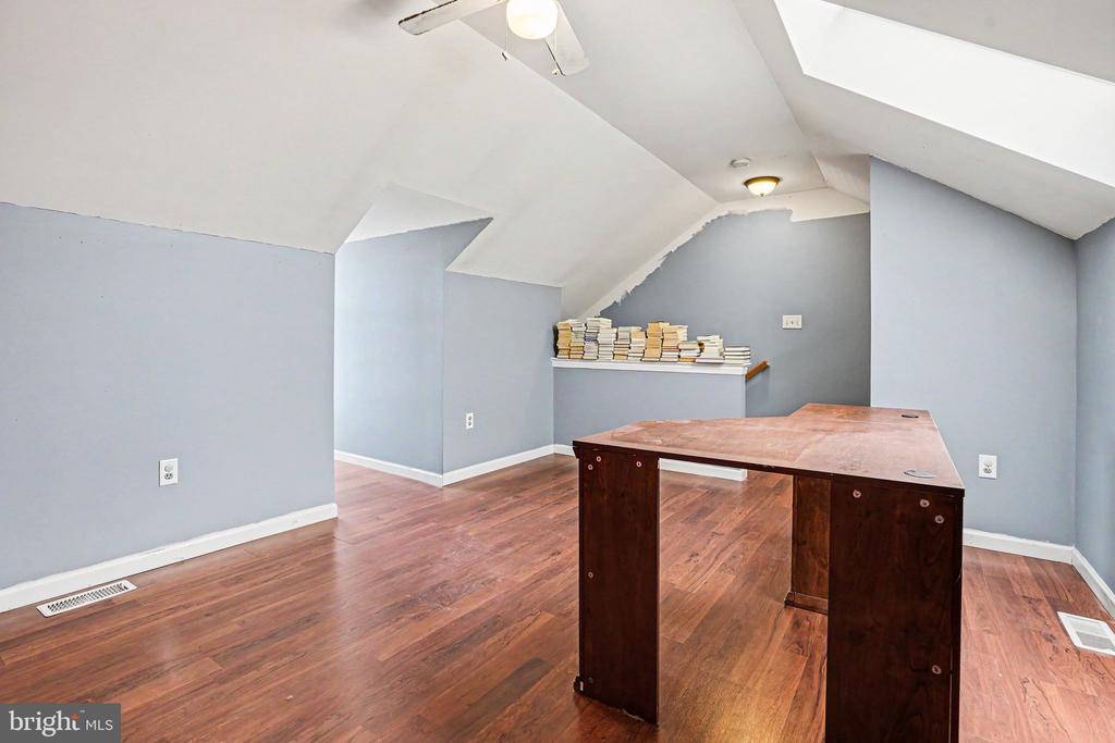 239 BUCKLEY DRIVE