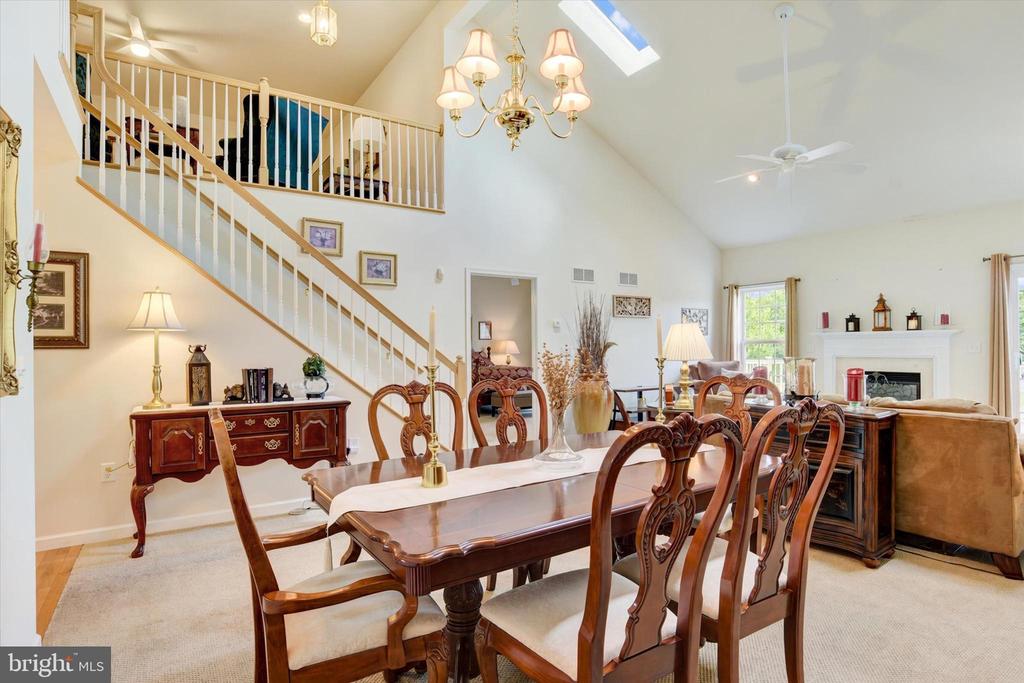 215 BROOKRIDGE COURT