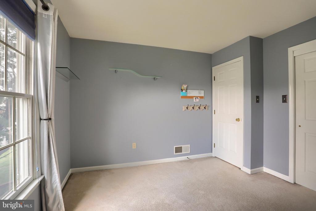 202 FOX GROVE PLACE