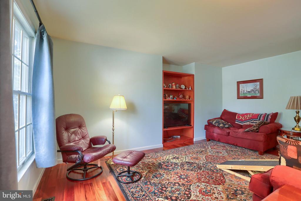 202 FOX GROVE PLACE