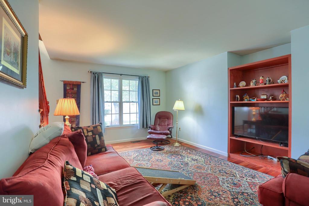 202 FOX GROVE PLACE