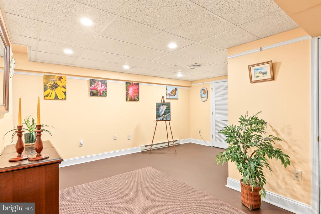 304 BAUMGARDNER DRIVE