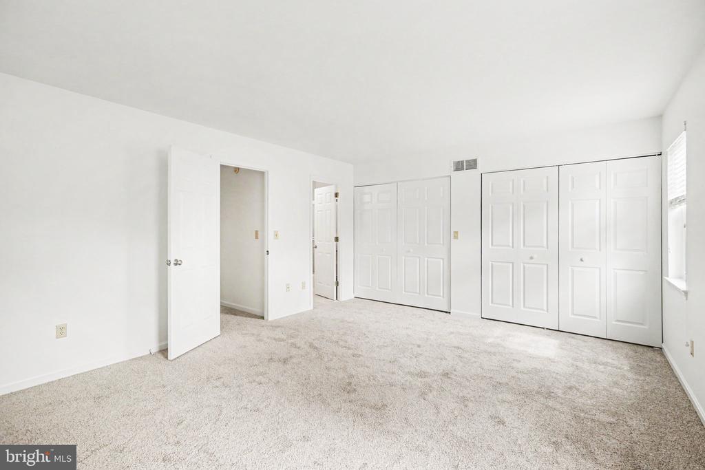 2152 WEXFORD ROAD