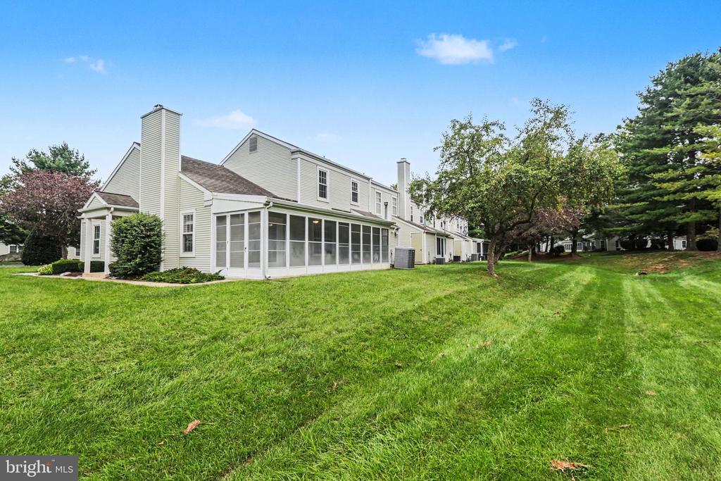 2152 WEXFORD ROAD