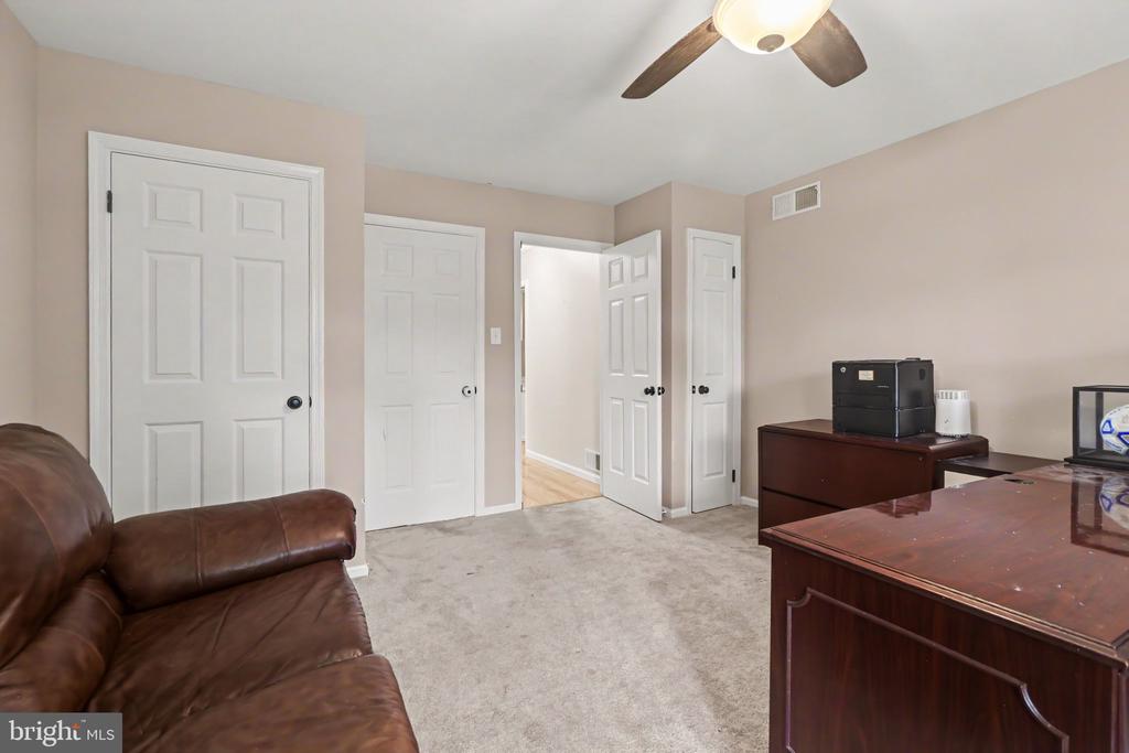 2231 MOCKINGBIRD ROAD