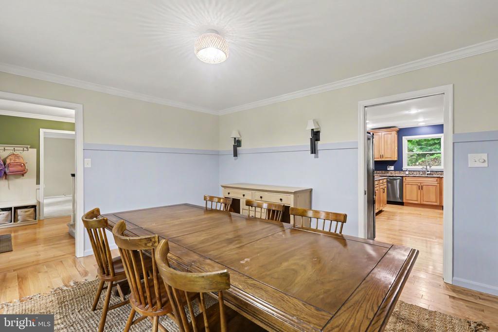 2231 MOCKINGBIRD ROAD