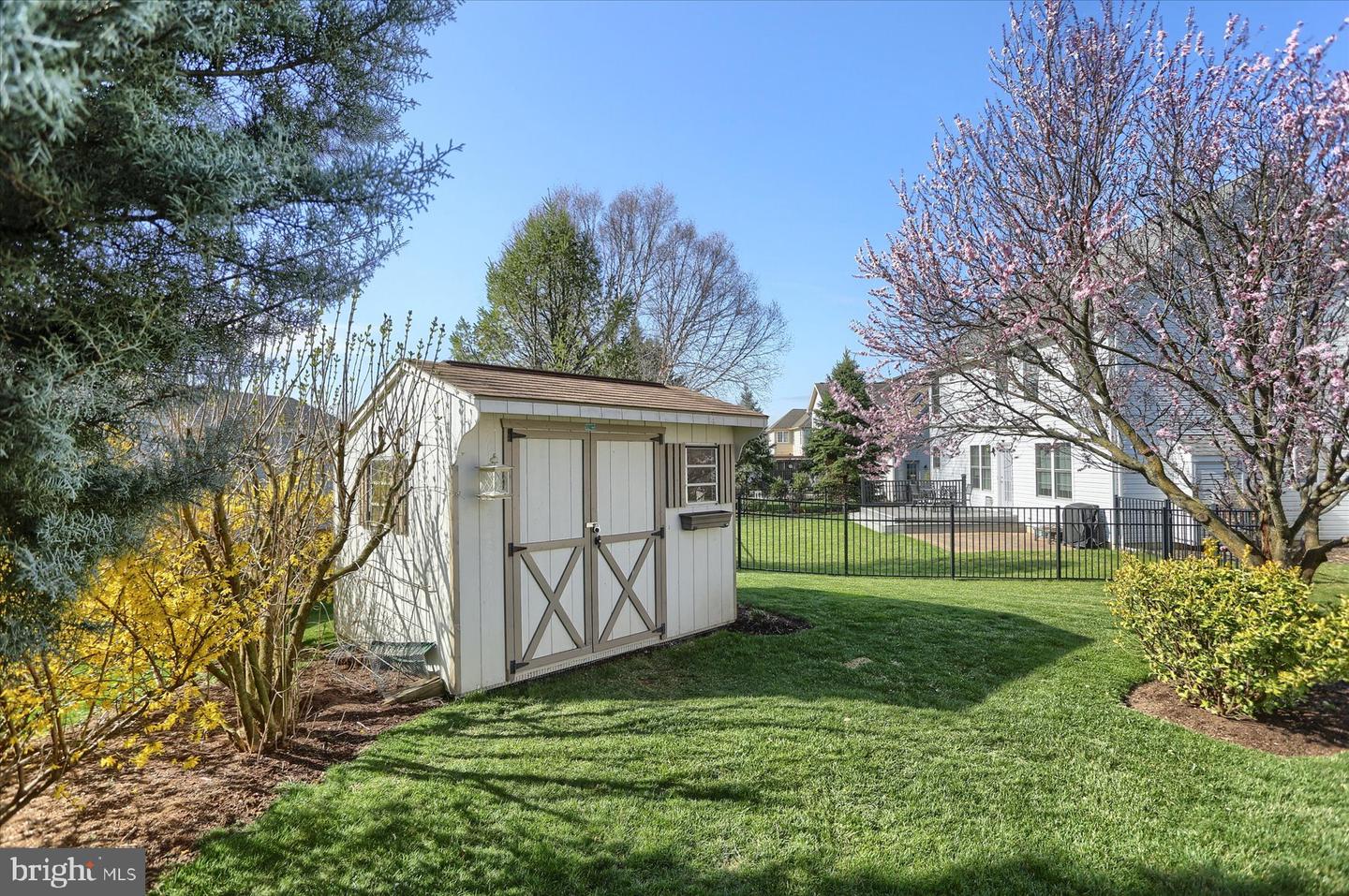 496 Farmhouse Ln