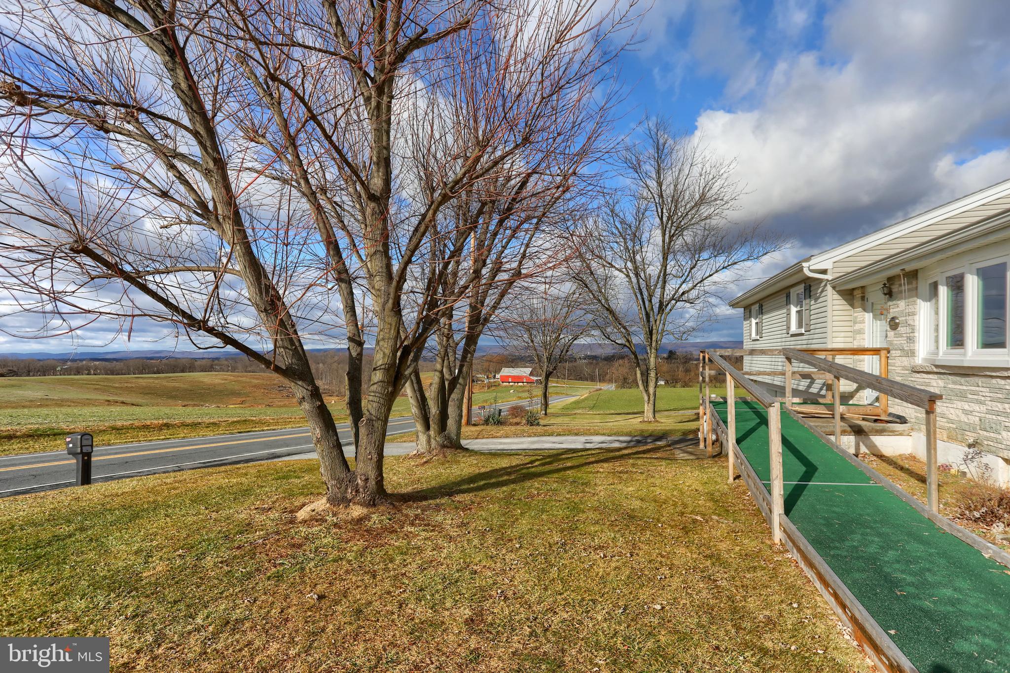 384 Eisenhower Rd