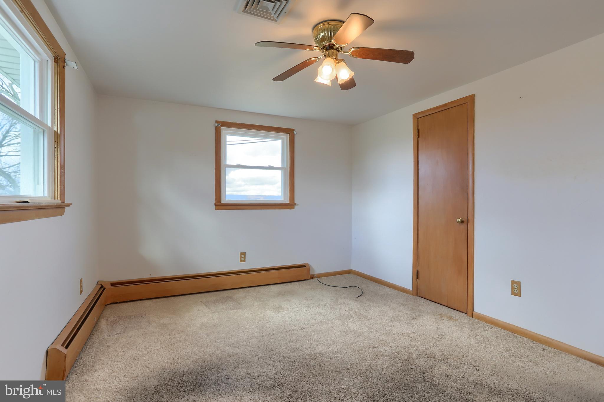384 Eisenhower Rd