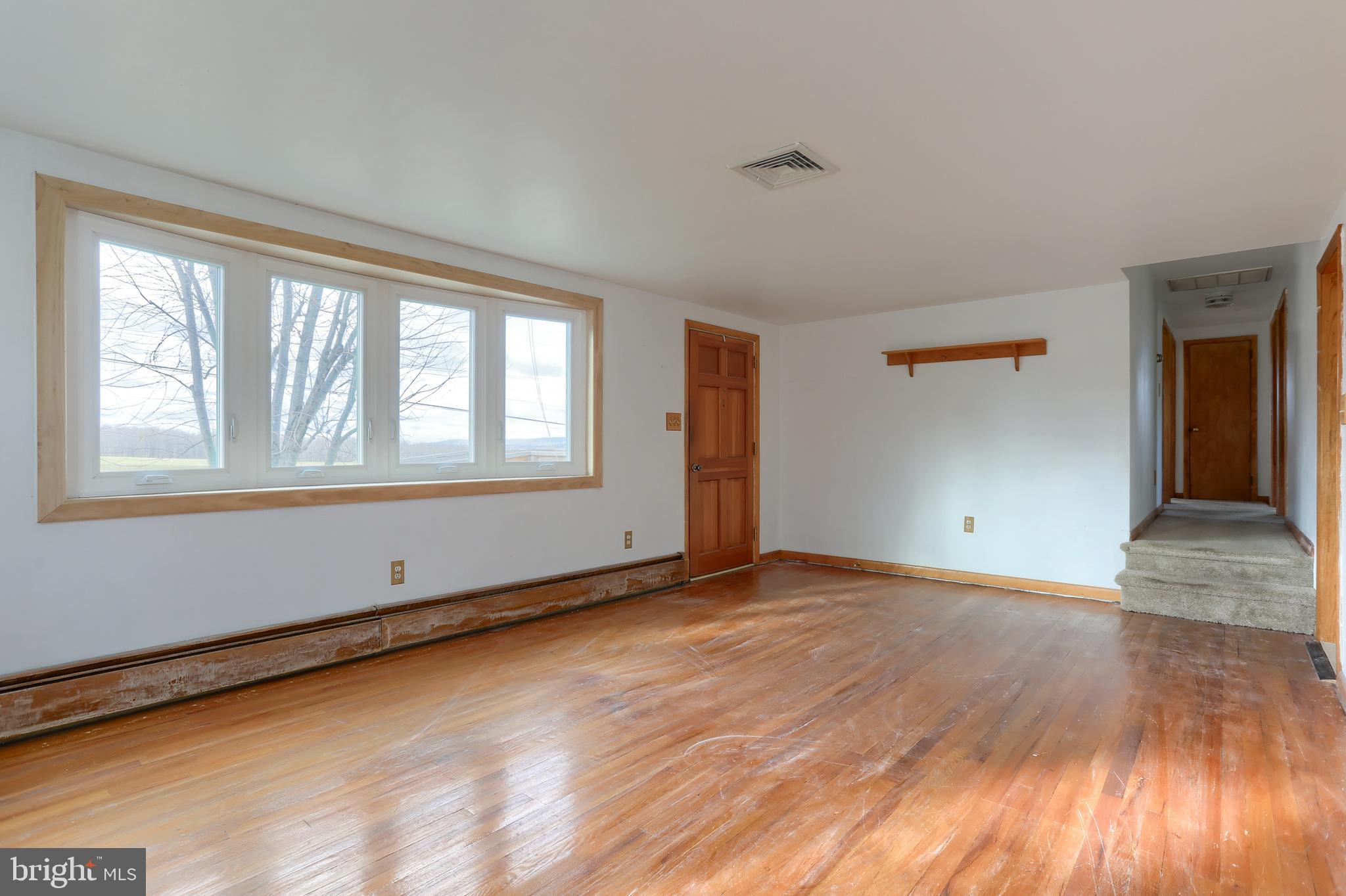 384 Eisenhower Rd