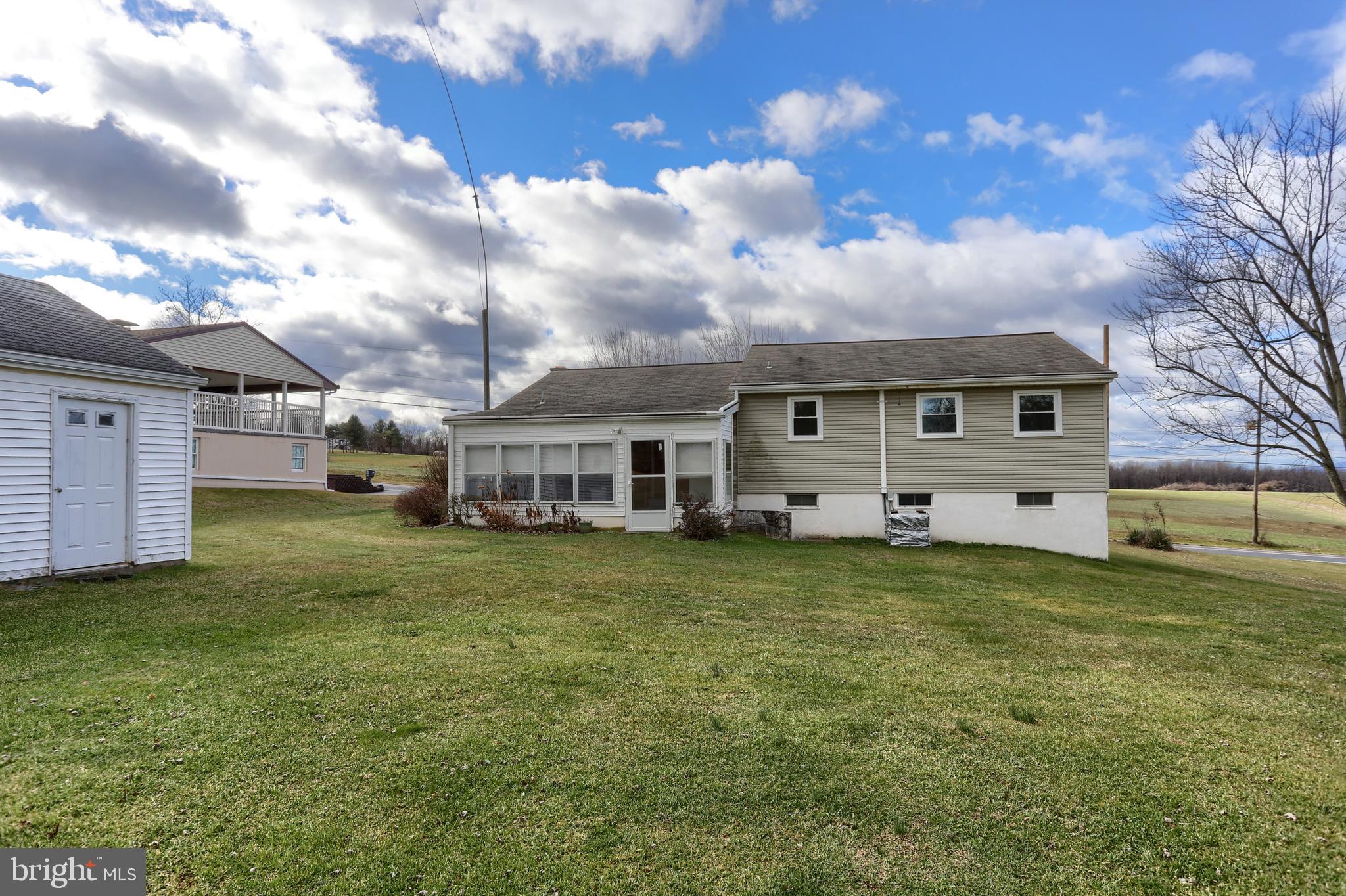 384 Eisenhower Rd