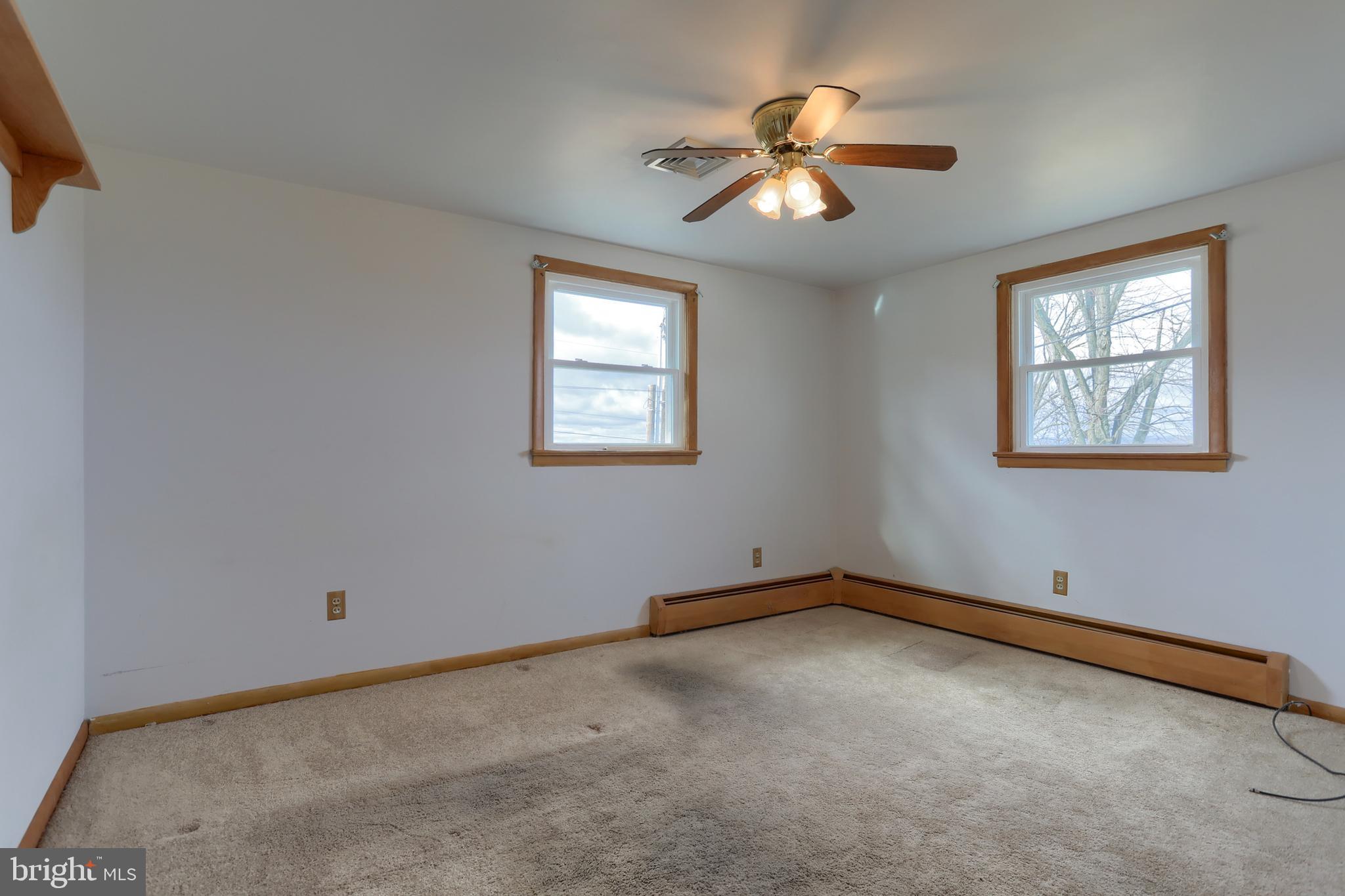 384 Eisenhower Rd
