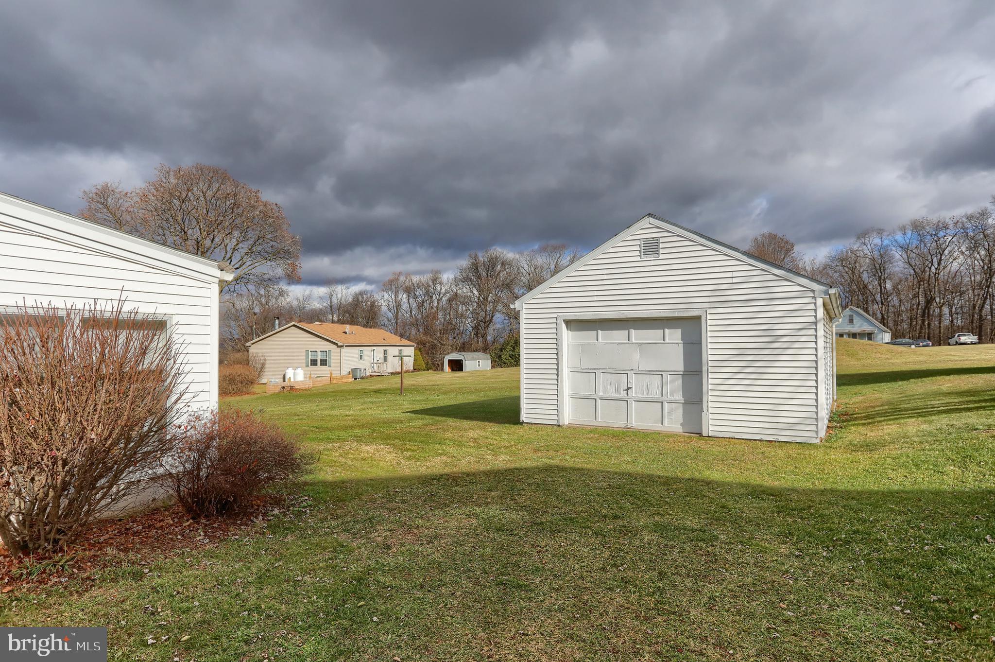 384 Eisenhower Rd