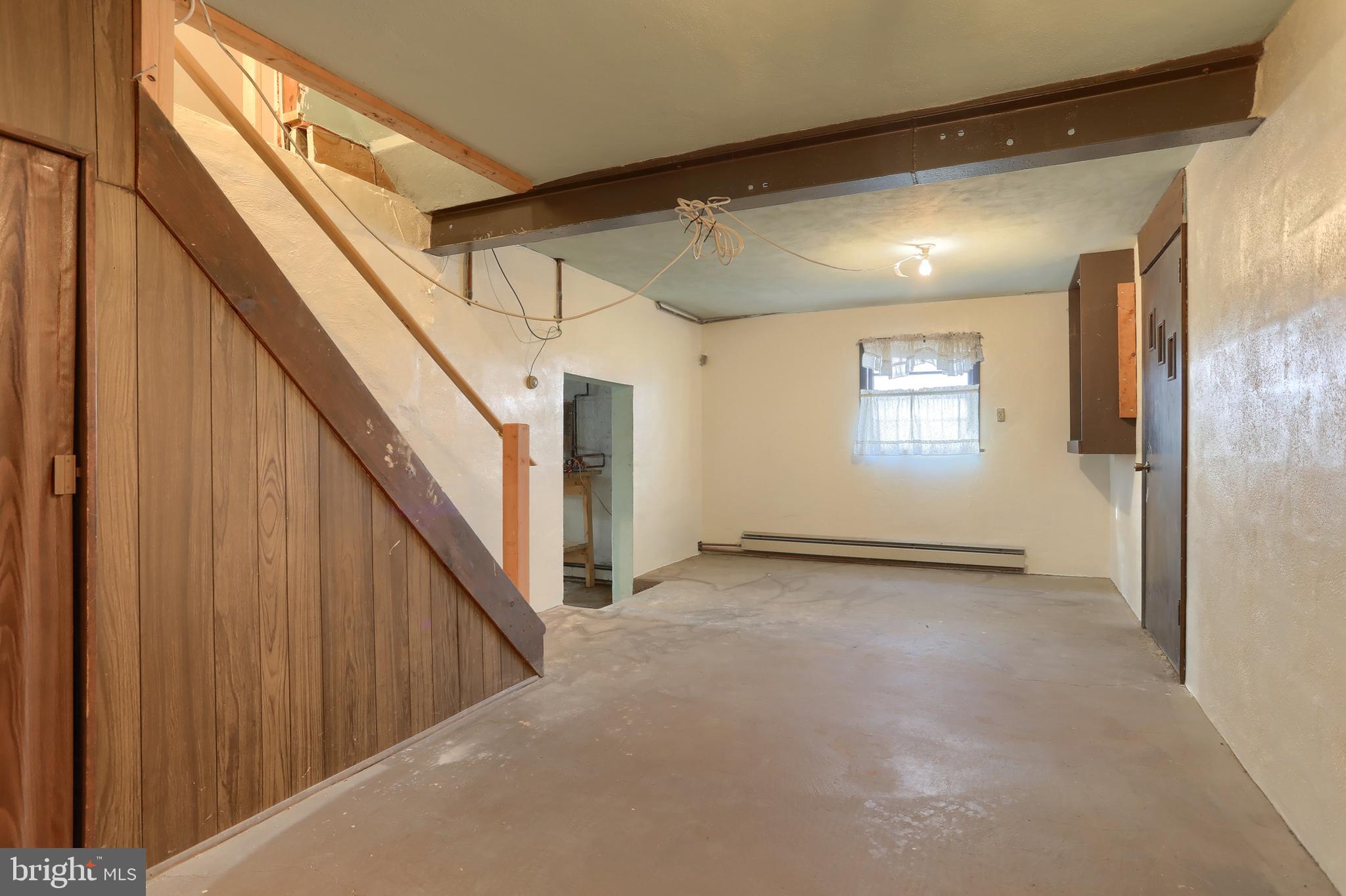 384 Eisenhower Rd