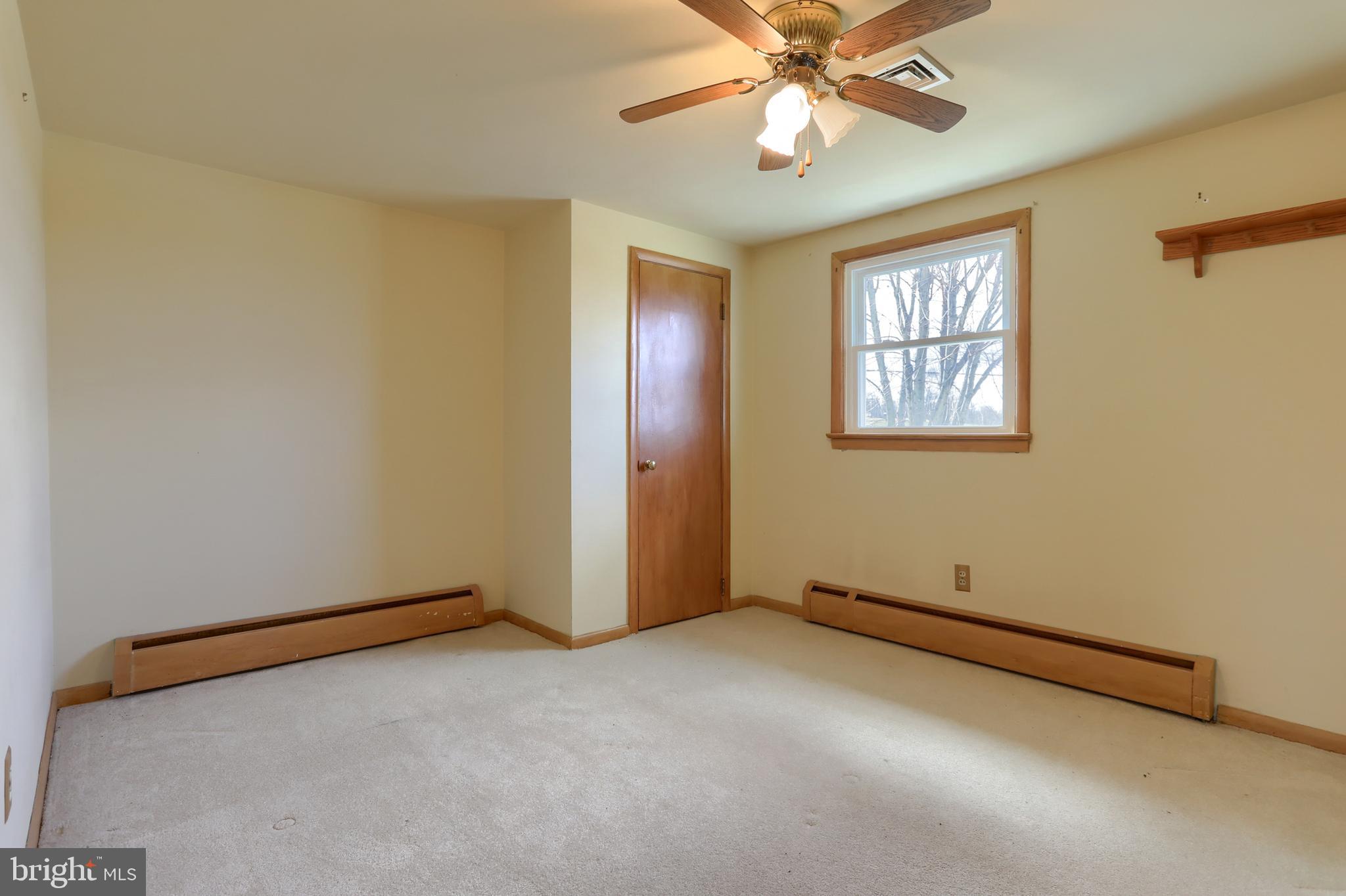 384 Eisenhower Rd