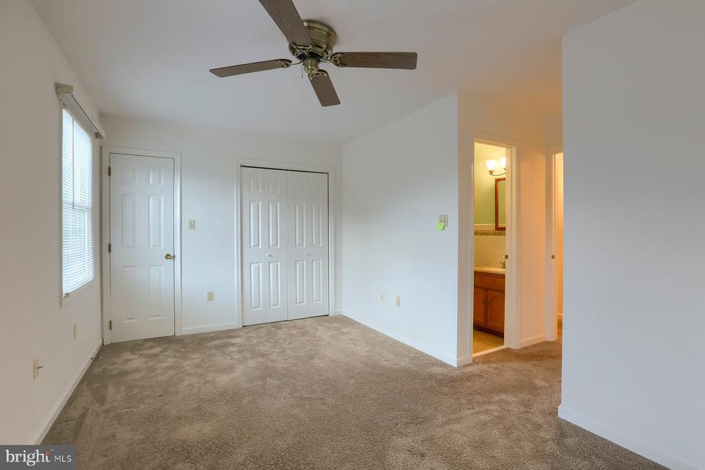 92 Forest Cir