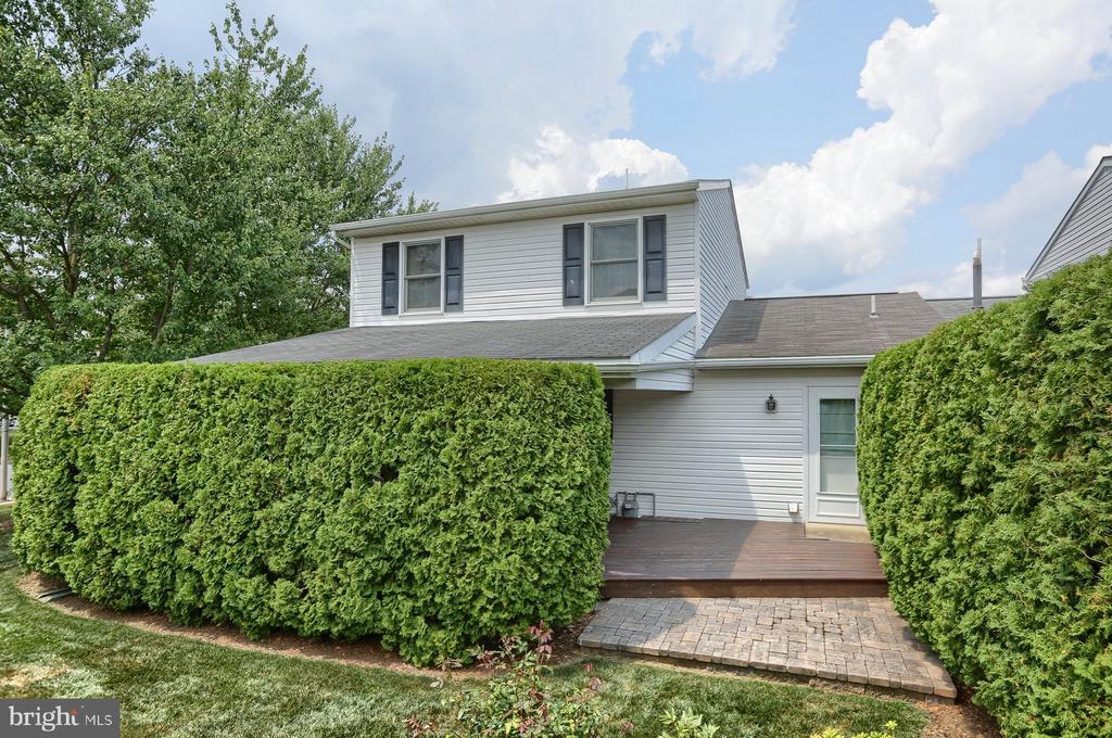 92 Forest Cir